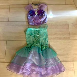 The little mermaid dress with tiara.